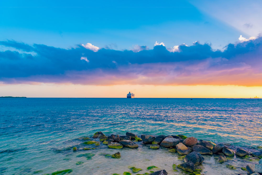 Cruising the Caribbean Sea